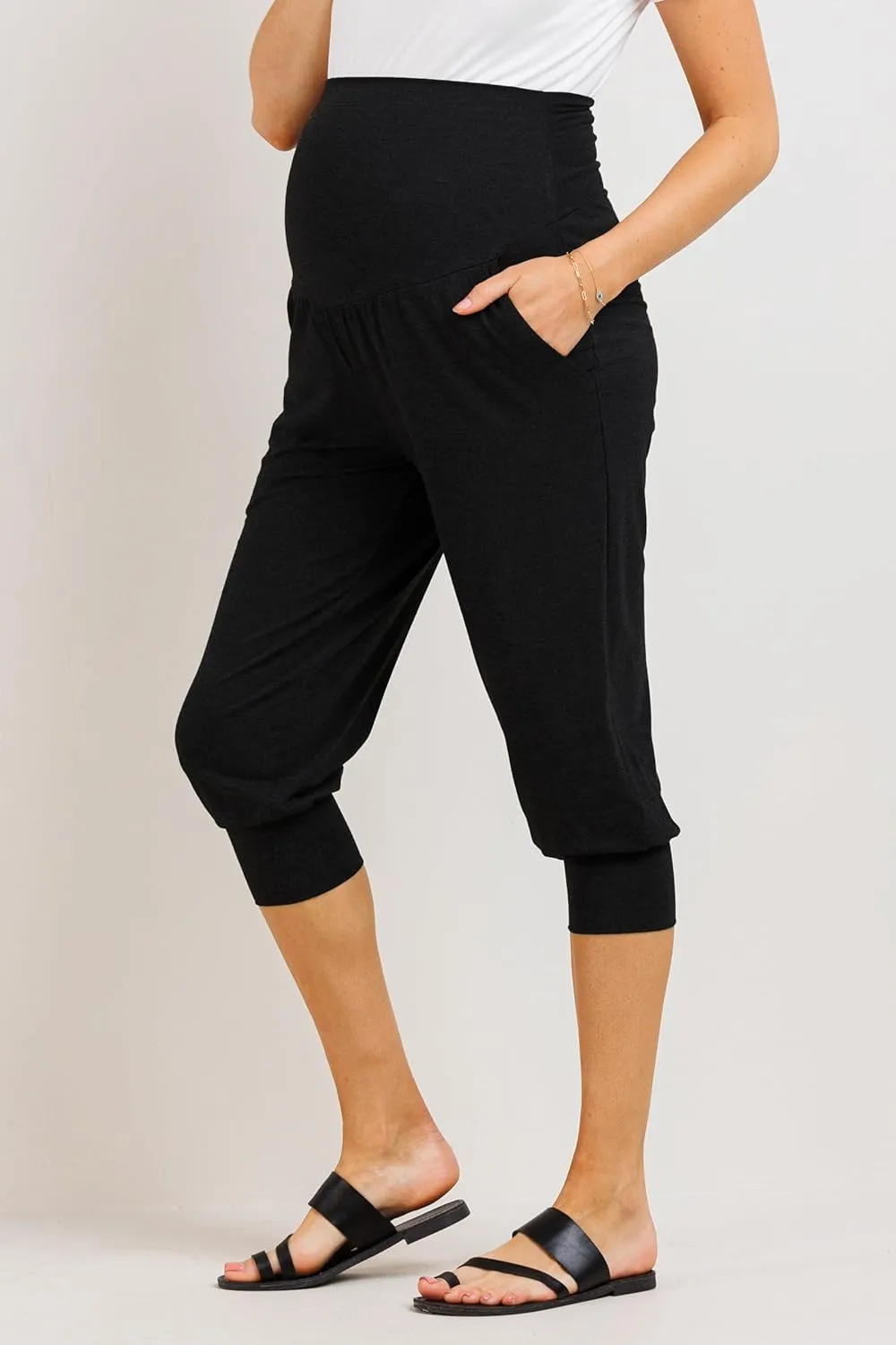 LaClef Womens Over The Belly Capri Jogger Maternity Pants with Pockets